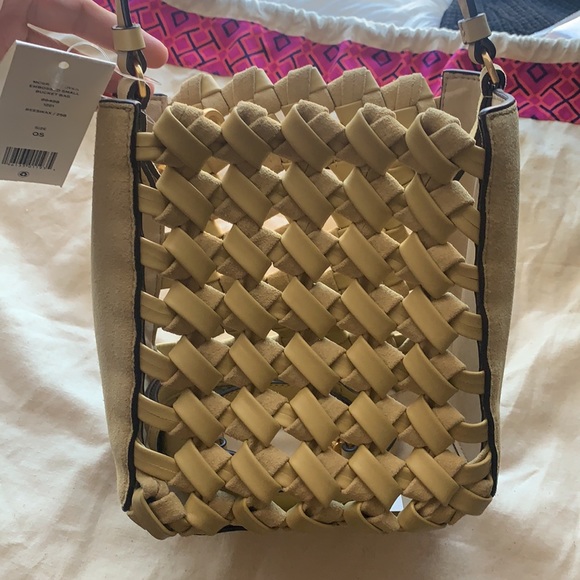 Tory Burch McGraw Woven Embossed Small Bucket Bag - Picture 12 of 12